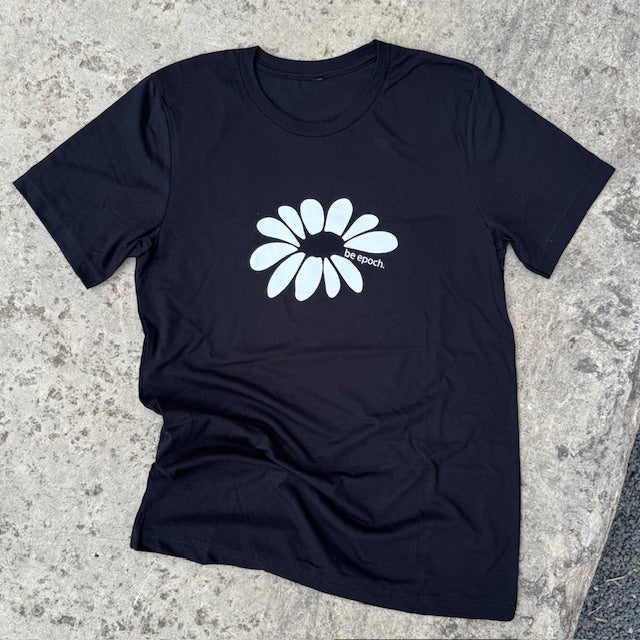 Short Sleeve Daisy T-Shirt