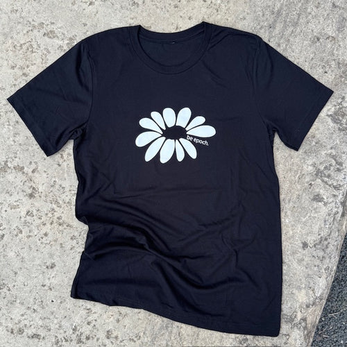 Short Sleeve Daisy T-Shirt
